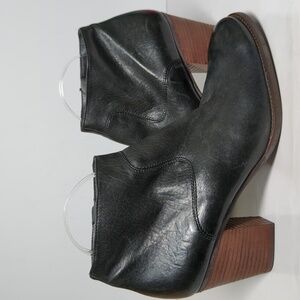 Paul Green munchen Dexter mid heel black boots women's size 9.5  (Autrian 7)